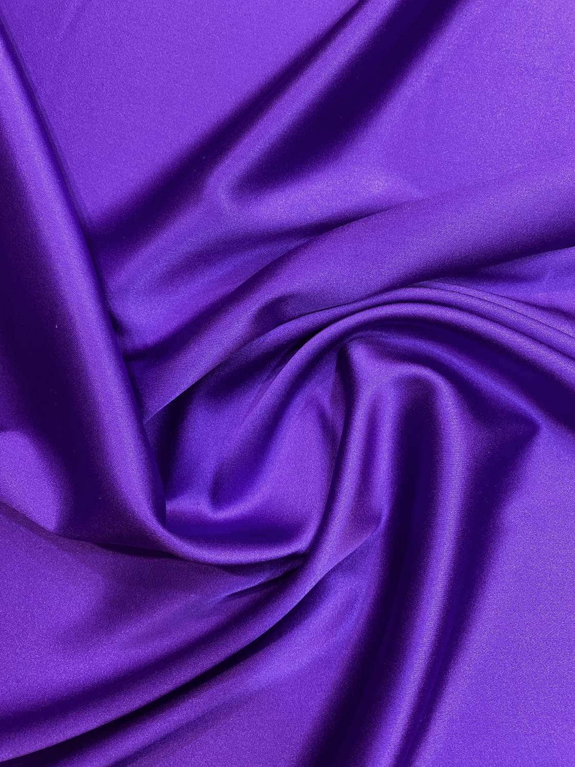 Ibolyalila elasztikus hernyóselyem szatén