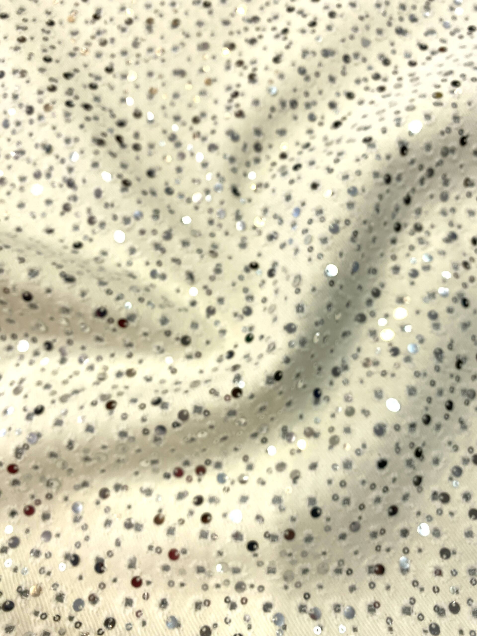 Elasztikus paillettás olasz farmer – törtfehér