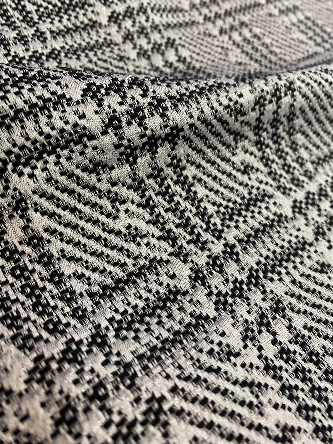 Eszterházy kockás fémszálas Chanel buklé