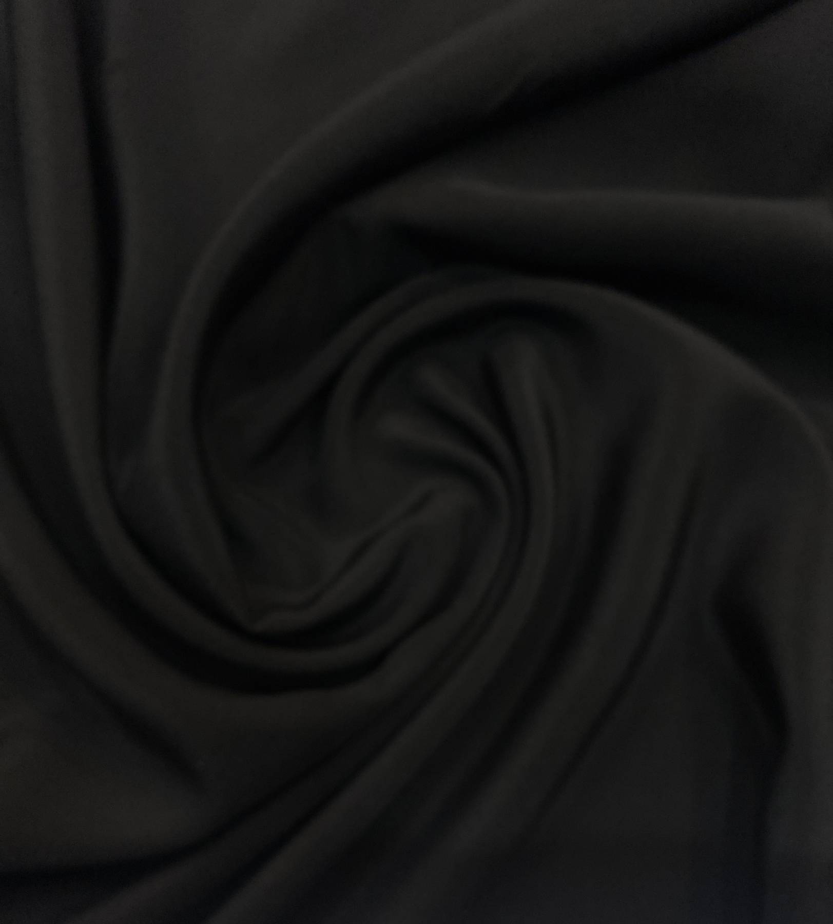 Éjfekete hernyóselyem kreppdesin