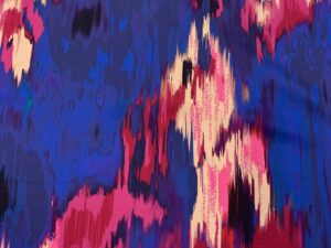 Királykék–fukszia absztrakt mintás olasz viszkóz szatén
