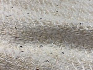 Gyöngyház Ezüstszálas buklé