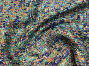 Smaragdzöld–éjkék aranyszálas Chanel buklé