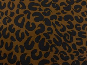 Barna–fekete leopárdmintás viszkóz flokon