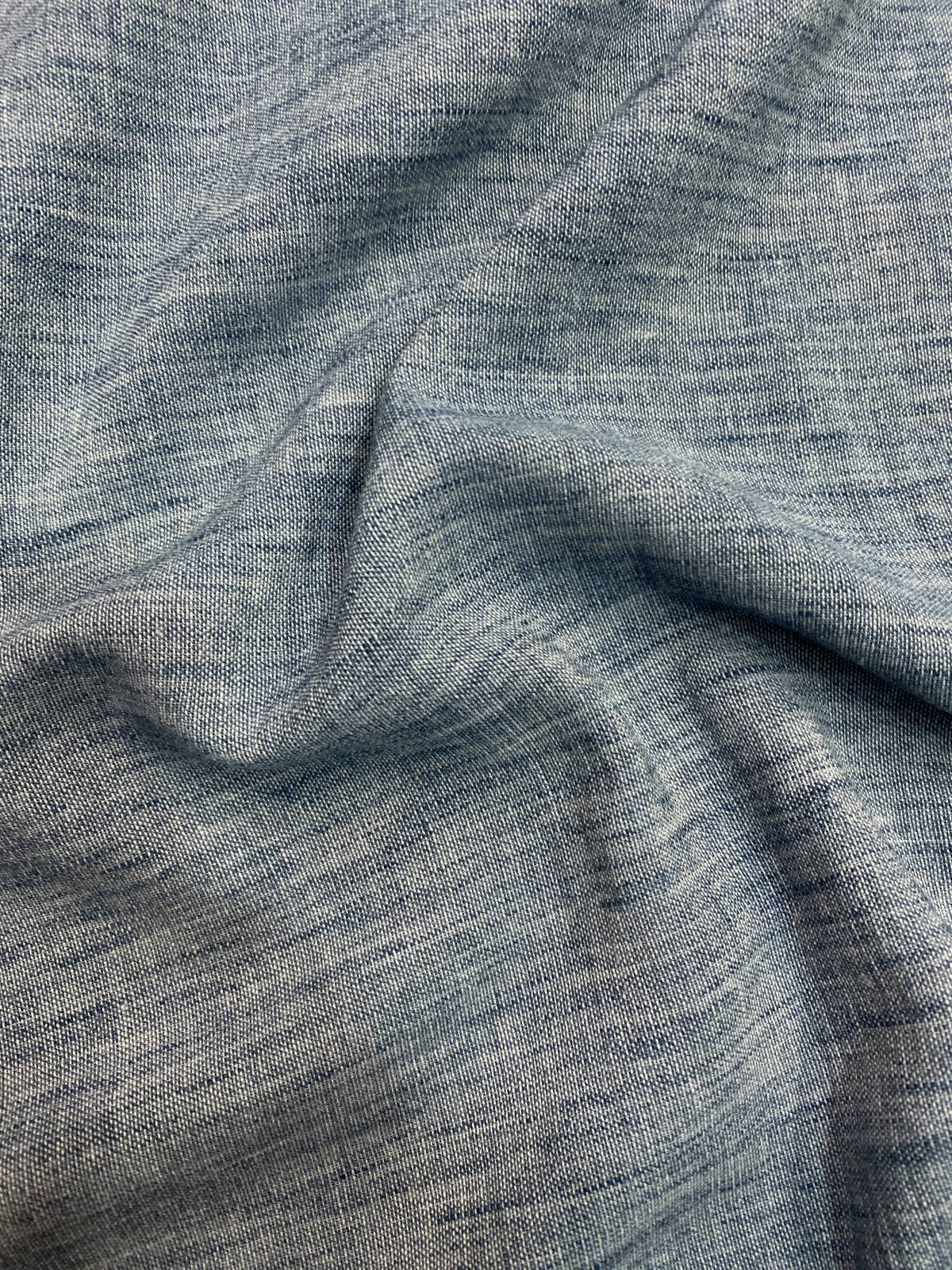 Melírozott világoskék lenhatású poliészter nyári ruhaanyag