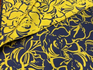 Sötétkék–mustársárga virágmintás dublé jacquard brokát