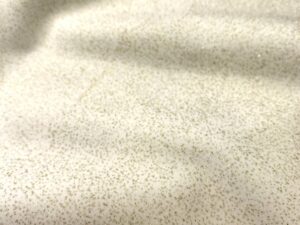 TÖRTFEHÉR–ARANY CSILLOGÓ ELASZTIKUS ANYAG