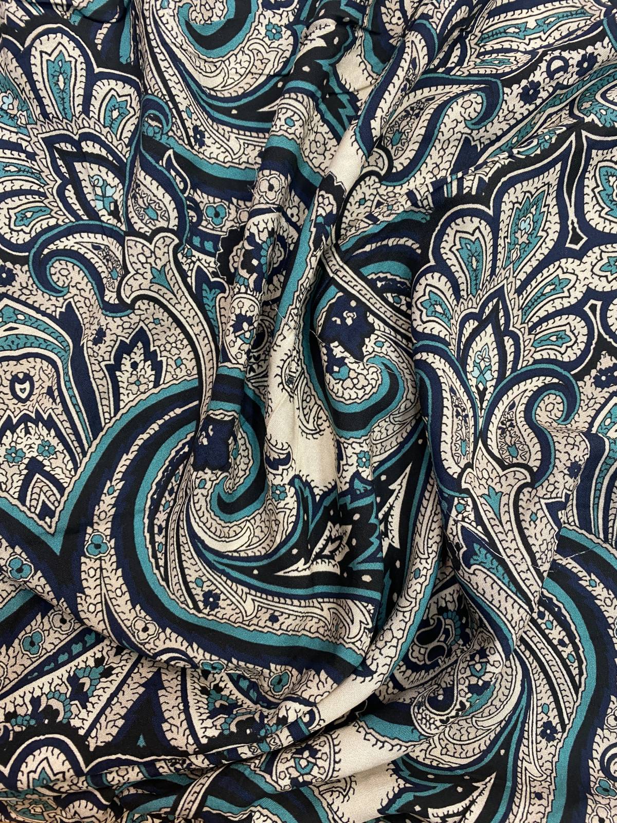 Türkiz–kék paisley mintás viszkóz flokon - Image 2