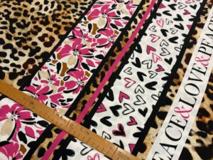 Panel mintás viszkóz- leopárd-virág