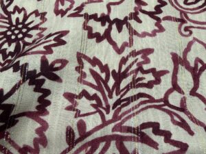 Olasz viszkóz flokon – bordó ornamentális virágminta